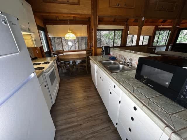 Views Inside Yosemite-Timber Lodge-Sleeps 6 西优胜美地 外观 照片